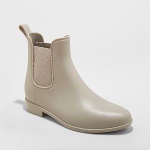 Womens ankle length rainboots
